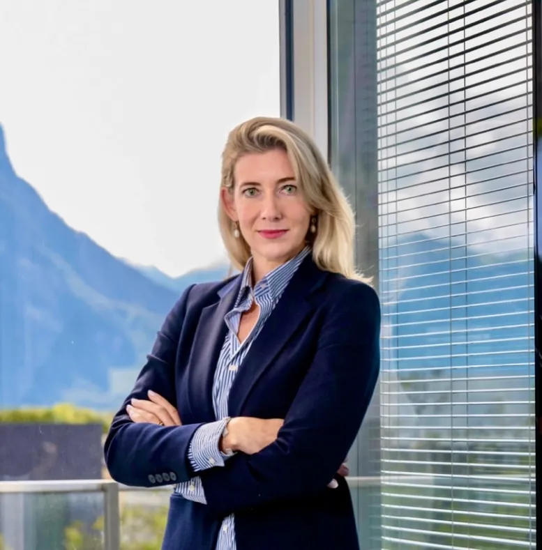 Dr. Clara Guerra
