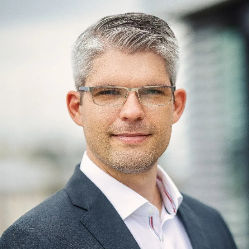 Stefan Arnold